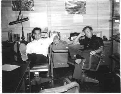 Bill Tom, photo 12 of 33
