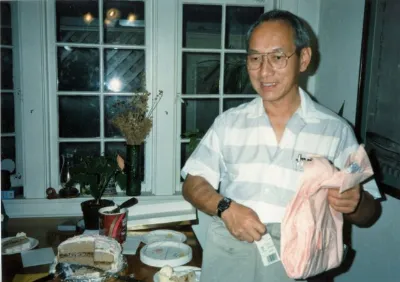 Bill Tom, photo 15 of 33