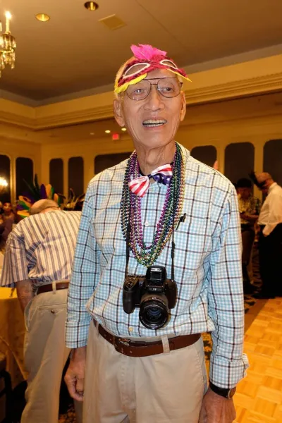 Bill Tom, photo 30 of 33